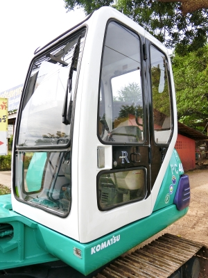 KOMATSU 40-7E ขนาดPC-40 รถเก่านอกมีเอกสารอินวอย<มีVDOให้ชม>☎️ติดต่อ 085-5632278 <ราคาต่อรองได้>