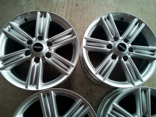 ล้อ isuzuบลูเพาเวอร์ ขอบ18 ถอดป้ายแดง