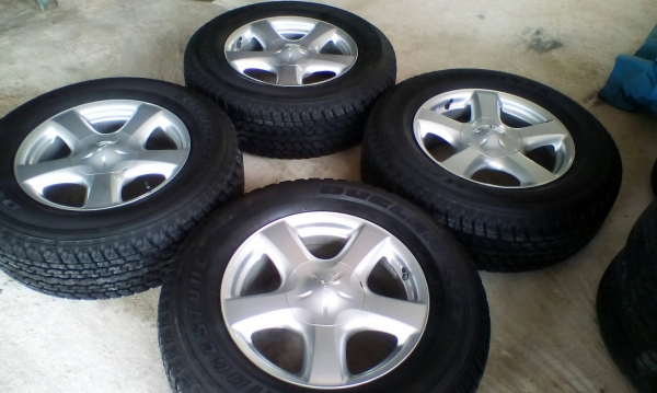 แม็ก ISUZU V-CROSS สภาพสวย แถมยาง