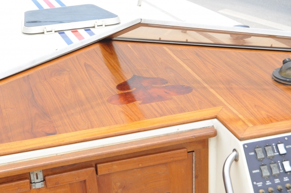 ขายเรือยอร์ช ...... Fountain เป็นเรือความเร็วสูง  ........... 33 ฟุต ( เรือนอก )