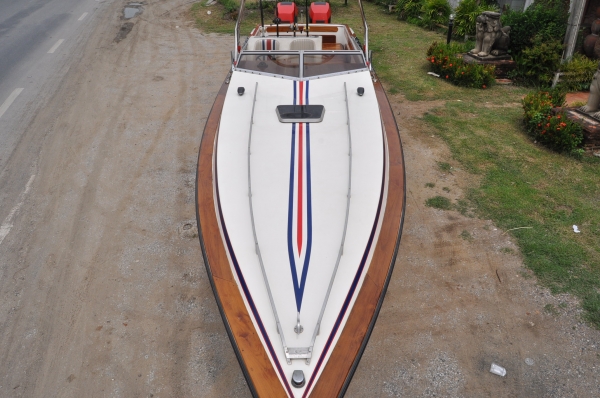 ขายเรือยอร์ช ...... Fountain เป็นเรือความเร็วสูง  ........... 33 ฟุต ( เรือนอก )