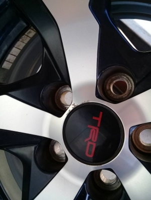 แม็ก VIGO. TRD ขอบ 16" 5รู114 พร้อมยาง