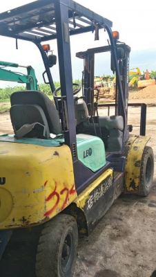 รถฟอร์คลิฟต์ KOMATSU FD20-12 ยก 2 ตัน ยกสูง 3 เมตร ล้อหน้าคู่ สภาพพร้อมใช้งาน