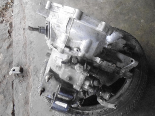 เกียร์MT มิตซูซีเดีย2003