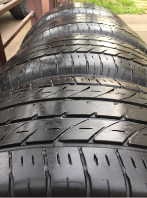 ยาง Toyo 235 50 18 สิ้นปี15 ดอกเต็ม ใช้ยาว ราคาไม่แพง