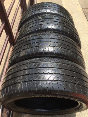 ยาง Toyo 235 50 18 สิ้นปี15 ดอกเต็ม ใช้ยาว ราคาไม่แพง