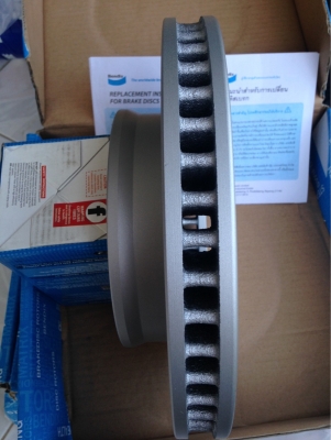 ขายจานดิสเบรคหน้า toyota vigo (ใบละ900)