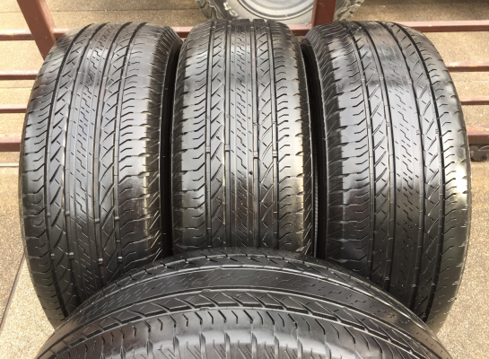 ยาง Bridgestone 245 65 17 ปี16 ดอกเต็ม ไม่มีปะ ใช้ยาว ราคาไม่แพง