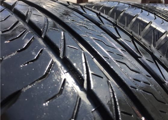 ยาง Bridgestone 245 65 17 ปี16 ดอกเต็ม ไม่มีปะ ใช้ยาว ราคาไม่แพง