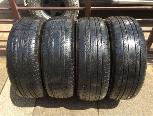 ยาง Bridgestone 245 65 17 ปี16 ดอกเต็ม ไม่มีปะ ใช้ยาว ราคาไม่แพง