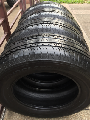 ยาง Bridgestone 245 65 17 ปี16 ดอกเต็ม ไม่มีปะ ใช้ยาว ราคาไม่แพง