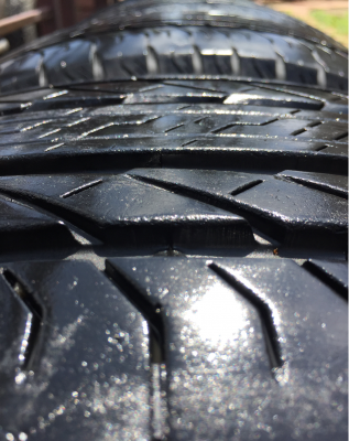 ยาง Bridgestone 245 65 17 ปี16 ดอกเต็ม ไม่มีปะ ใช้ยาว ราคาไม่แพง