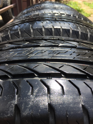 ยาง Bridgestone 245 65 17 ปี16 ดอกเต็ม ไม่มีปะ ใช้ยาว ราคาไม่แพง