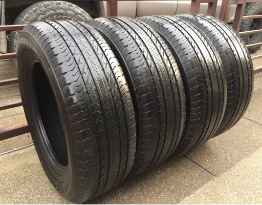 ยาง Bridgestone 245 65 17 ปี16 ดอกเต็ม ไม่มีปะ ใช้ยาว ราคาไม่แพง