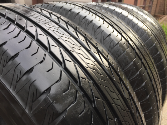 ยาง Bridgestone 245 65 17 ปี16 ดอกเต็ม ไม่มีปะ ใช้ยาว ราคาไม่แพง