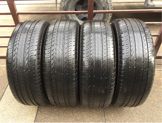 ยาง Bridgestone 245 65 17 ปี16 ดอกเต็ม ไม่มีปะ ใช้ยาว ราคาไม่แพง