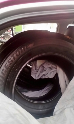 ยาง Bridgestone 245 65 17 ปี16 ดอกเต็ม ไม่มีปะ ใช้ยาว ราคาไม่แพง