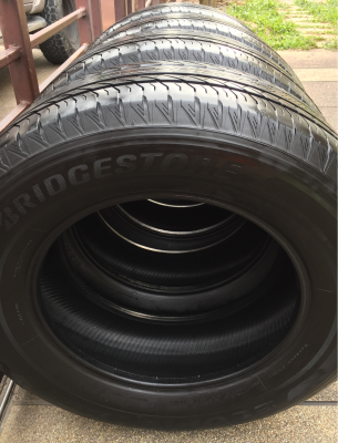 ยาง Bridgestone 245 65 17 ปี16 ดอกเต็ม ไม่มีปะ ใช้ยาว ราคาไม่แพง