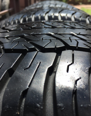 ยาง Dunlop 265 65 17 กลางปี16 ดอกเต็ม ไม่มีปะ ใช้ยาว ราคาไม่แพง