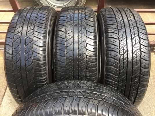 ยาง Dunlop 265 65 17 กลางปี16 ดอกเต็ม ไม่มีปะ ใช้ยาว ราคาไม่แพง