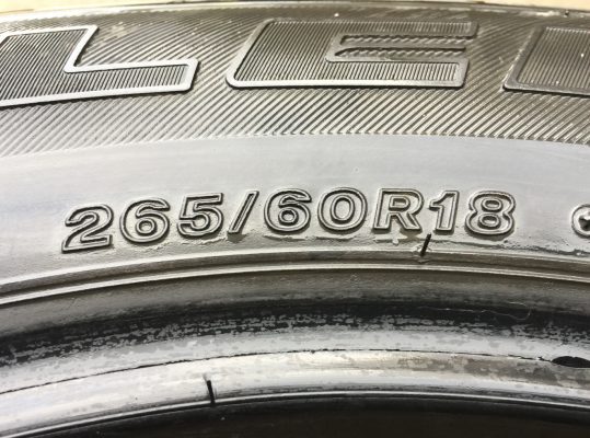 ยาง Bridgestone 265 60 18 ปี16 ดอกเต็ม ไม่มีปะ ใช้ยาว ราคาไม่แพง