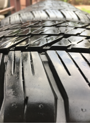 ยาง Bridgestone 265 60 18 ปี16 ดอกเต็ม ไม่มีปะ ใช้ยาว ราคาไม่แพง