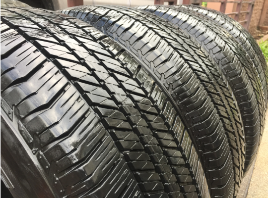 ยาง Bridgestone 265 65 17 ปี15 ดอกเต็ม ไม่มีปะ ใช้ยาว ราคาไม่แพง