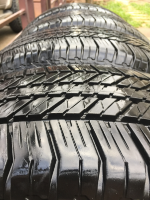 ยาง Bridgestone 265 65 17 ปี15 ดอกเต็ม ไม่มีปะ ใช้ยาว ราคาไม่แพง