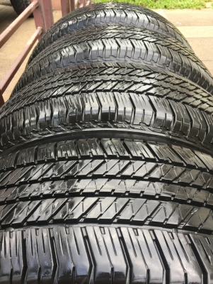 ยาง Bridgestone 265 65 17 ปี15 ดอกเต็ม ไม่มีปะ ใช้ยาว ราคาไม่แพง