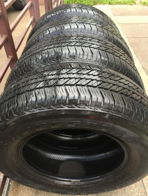 ยาง Bridgestone 265 65 17 ปี15 ดอกเต็ม ไม่มีปะ ใช้ยาว ราคาไม่แพง