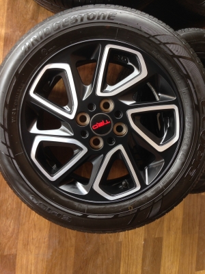 ยาริส TRD 2016 พร้อมยางใหม่ๆ