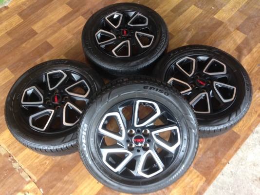 ยาริส TRD 2016 พร้อมยางใหม่ๆ