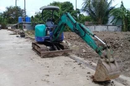 ขาย 220,000 ด่วน KOMATSU PC30FR-1 สภาพสวยพร้อมใช้งาน เครื่องดี ปั้มดีเยี่ยม ช่วงล่างแน่น  รถอยู่ จ.นครปฐม  090-772-3710 090-772-3708