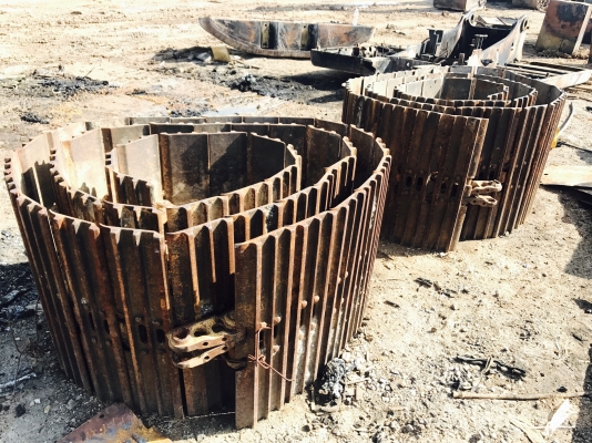 ขายโซ่ พร้อมเเผ่น ใส่ได้หลายรุ่น. Hitachi ex 200-1 kato hd 700 Kobe 907 d มาคทู daewoo dh 220  hundai 200  ????????ร