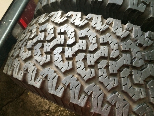 มือ2 BF Goodrich All-Terrain KO 285 65 18 มือ2 BF Goodrich All-Terrain KO 285 65 18