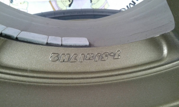 ขายล้อแม็กพร้อมยาง TE37 ขอบ 17 ยางปี 16 ขอบ 215/55/ZR 17 ยี่ห้อ WANLI ยางปี 16 (มีแค่ 2 วง) ล้อแม็กไม่คต ไม่ดุ้ง ยางเปลี่ยนมาใหม่ ใส่ใช้ไม่นาน ไม่ปะ ไม่บวม