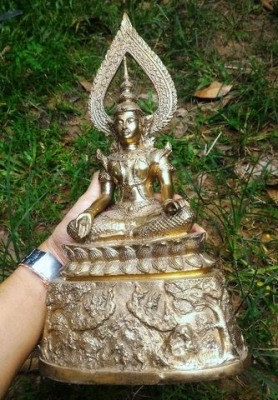 พระศรีอาริยะเมตตรัยโย เนื้อโลหะหล่อ ฐาน 7นิ้ว หน้าตัก 5นิ้ว สูง 14.5นิ้ว พระหิ้งพระบ้านไว้บูชาเพื่อความสิริมงคล