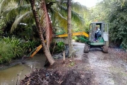 ขายด่วน 235,000 บาท KOMATSU PC 38 UU-2 เครื่องดี ปั้มดี โซ่หนา เอวแน่น รถอยู่ จ.นครปฐม โทร&ไอดีไลน์ 0610710295 ขายด่วน 235,000 บาท KOMATSU PC 38 UU-2 เครื่องดี ปั้มดี โซ่หนา เอวแน่น รถอยู่ จ.นครปฐม โทร&ไอดีไลน์ 0610710295