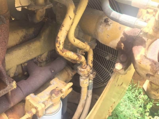 ขาย 1,350,000 รถแทรคเตอร์ CAT D 9 H ซื้อเก่านอกมา 1 ปี ทำงานน้อยมาก เครื่องดี เกียร์ทอคร์แรง ลิปเปอร์หลัง ช่วงล่างแน่นจากนอก เอกสารอินวอยทร์   รถอยู่ สระบุรี โทร&amp;ไอดีไลน์ 0610710295