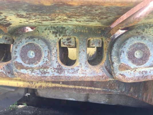 ขาย 1,350,000 รถแทรคเตอร์ CAT D 9 H ซื้อเก่านอกมา 1 ปี ทำงานน้อยมาก เครื่องดี เกียร์ทอคร์แรง ลิปเปอร์หลัง ช่วงล่างแน่นจากนอก เอกสารอินวอยทร์   รถอยู่ สระบุรี โทร&amp;ไอดีไลน์ 0610710295