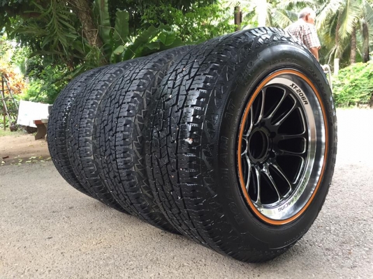 ขายล้อแม็ก Cosmis Racing Kiki Design รุ่น XT-206R พร้อมยาง ขอบ 18 ชุดละ 20,000 บ.