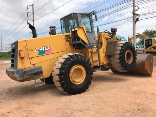 ขายรถตักล้อยาง TCM L40 รถนอกนำเข้าจากญี่ปุ่น สภาพสวยพร้อมใช้ มีVDOการทำงานครับ ขายรถตักล้อยาง TCM L40 รถนอกนำเข้าจากญี่ปุ่น สภาพสวยพร้อมใช้ มีVDOการทำงานครับ