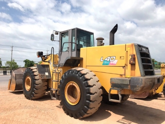 ขายรถตักล้อยาง TCM L40 รถนอกนำเข้าจากญี่ปุ่น สภาพสวยพร้อมใช้ มีVDOการทำงานครับ ขายรถตักล้อยาง TCM L40 รถนอกนำเข้าจากญี่ปุ่น สภาพสวยพร้อมใช้ มีVDOการทำงานครับ