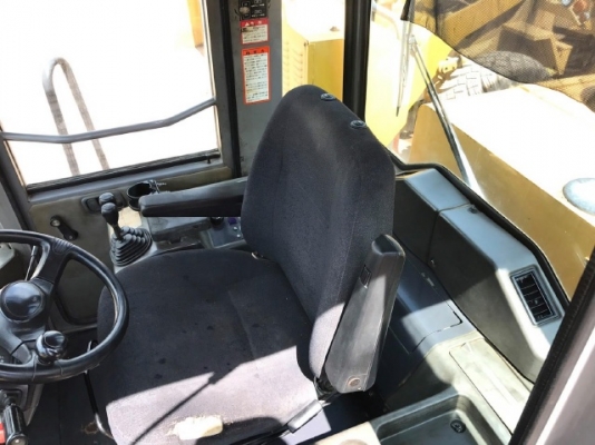 ขายรถตักล้อยาง TCM L40 รถนอกนำเข้าจากญี่ปุ่น สภาพสวยพร้อมใช้ มีVDOการทำงานครับ ขายรถตักล้อยาง TCM L40 รถนอกนำเข้าจากญี่ปุ่น สภาพสวยพร้อมใช้ มีVDOการทำงานครับ