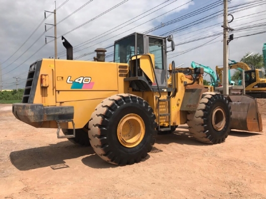 ขายรถตักล้อยาง TCM L40 รถนอกนำเข้าจากญี่ปุ่น สภาพสวยพร้อมใช้ มีVDOการทำงานครับ ขายรถตักล้อยาง TCM L40 รถนอกนำเข้าจากญี่ปุ่น สภาพสวยพร้อมใช้ มีVDOการทำงานครับ