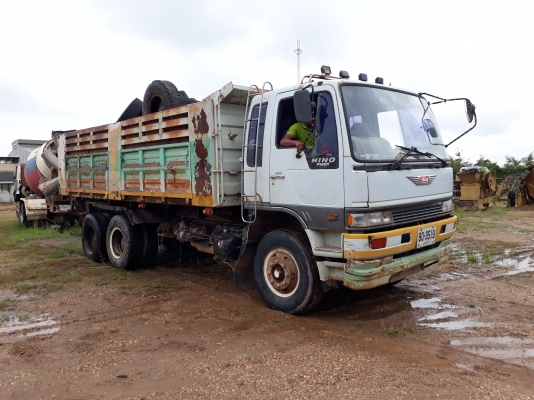 ขายด่วน 10 ล้อ HINO FM2K เครื่องK13D 260 แรง มีระบบลากลูก ชโลร์ เครื่อง เกียร์ดี คัชชีสวย ยางพร้อมใช ขายด่วน 10 ล้อ HINO FM2K เครื่องK13D 260 แรง มีระบบลากลูก ชโลร์ เครื่อง เกียร์ดี คัชชีสวย ยางพร้อมใช