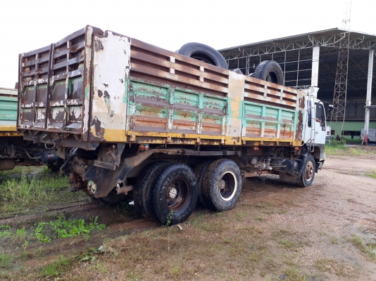 ขายด่วน 10 ล้อ HINO FM2K เครื่องK13D 260 แรง มีระบบลากลูก ชโลร์ เครื่อง เกียร์ดี คัชชีสวย ยางพร้อมใช