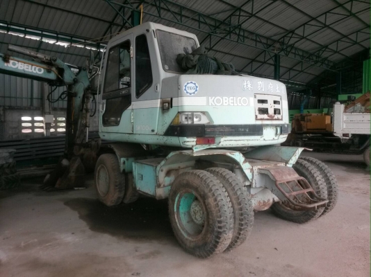 ขายด่วน รถขุดล้อยาง ขนาด 10 ตัน KOBELCO  SK100W
