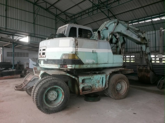 ขายด่วน รถขุดล้อยาง ขนาด 10 ตัน KOBELCO  SK100W