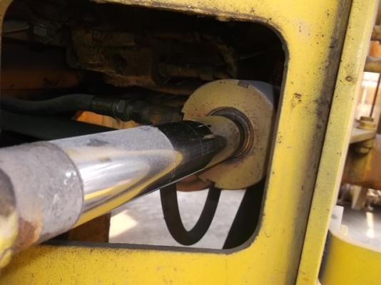 ขายรถตัก Komatsu 515 ปึ 1979 9,823 ชม สนใจ 061-4194021 NDT Thailand Line : 0614194021 พรภวิษย์